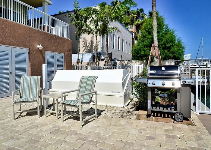Sandpiper's Cove 303 Waterfront 3 Bedroom 2 Bathroom - Sandpiper's Cove 23146 Apartment *
