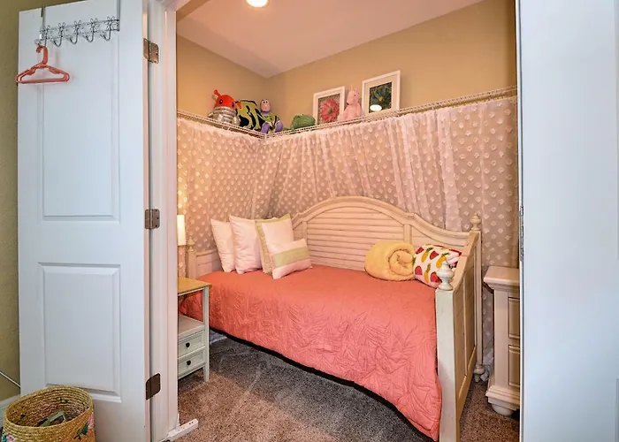 Sandpiper's Cove 303 Waterfront 3 Bedroom 2 Bathroom - Sandpiper's Cove 23146 Clearwater Beach